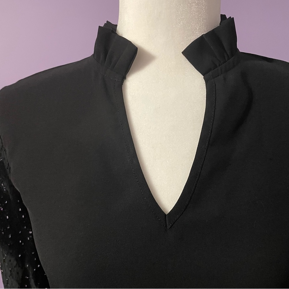 SHEIN Black V-Neck Top with Lace Sleeves - Picture 5 of 6
